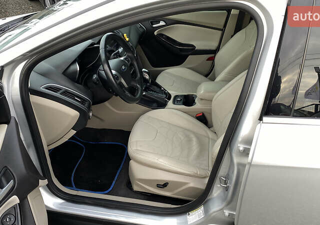 Сірий Форд Фокус, об'ємом двигуна 0 л та пробігом 106 тис. км за 6700 $, фото 19 на Automoto.ua