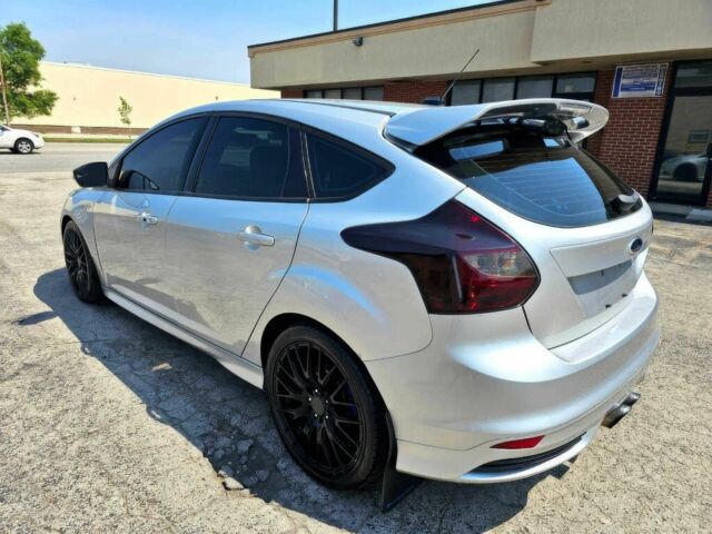 Форд Фокус 2014 в Киеве на Automoto.ua Серый Форд Фокус, объемом двигателя 2 л и пробегом 81 тыс. км за 2800 $, фото 4 на Automoto.ua