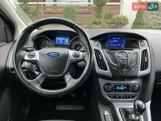 Форд Фокус 2014 в Стрые на Automoto.ua Серый Форд Фокус, объемом двигателя 1.6 л и пробегом 197 тыс. км за 9350 $, фото 121 на Automoto.ua