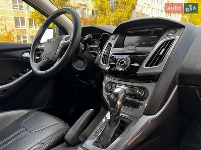Сірий Форд Фокус, об'ємом двигуна 2 л та пробігом 180 тис. км за 8900 $, фото 12 на Automoto.ua