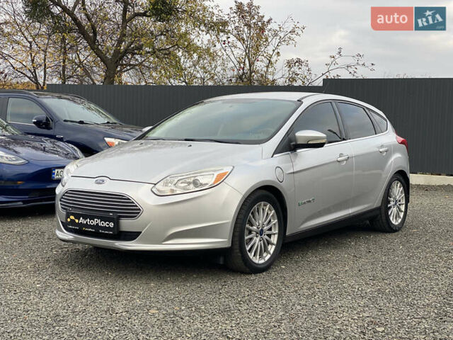Сірий Форд Фокус, об'ємом двигуна 0 л та пробігом 106 тис. км за 6700 $, фото 10 на Automoto.ua