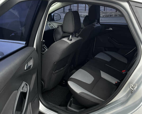 Серый Форд Фокус, объемом двигателя 1.56 л и пробегом 226 тыс. км за 7900 $, фото 39 на Automoto.ua