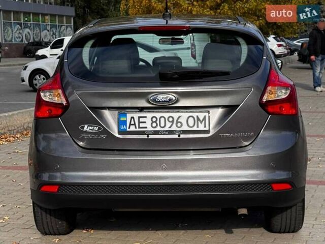 Сірий Форд Фокус, об'ємом двигуна 2 л та пробігом 180 тис. км за 8900 $, фото 5 на Automoto.ua