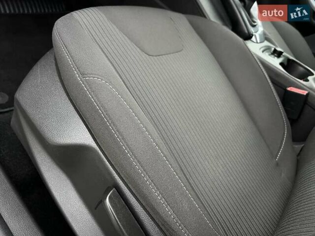 Форд Фокус 2014 в Стрые на Automoto.ua Серый Форд Фокус, объемом двигателя 1.6 л и пробегом 197 тыс. км за 9350 $, фото 82 на Automoto.ua