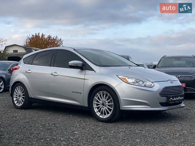 Серый Форд Фокус, объемом двигателя 0 л и пробегом 106 тыс. км за 6700 $, фото 73 на Automoto.ua
