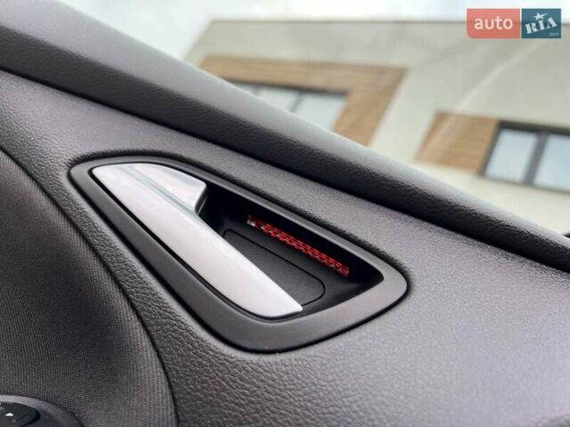 Форд Фокус 2014 в Стрые на Automoto.ua Серый Форд Фокус, объемом двигателя 1.6 л и пробегом 197 тыс. км за 9350 $, фото 84 на Automoto.ua