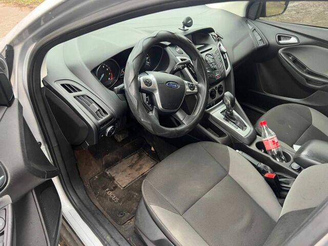 Серый Форд Фокус, объемом двигателя 0 л и пробегом 222 тыс. км за 3300 $, фото 5 на Automoto.ua