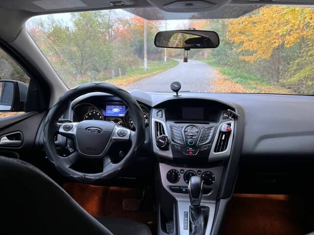 Серый Форд Фокус, объемом двигателя 2 л и пробегом 222 тыс. км за 5800 $, фото 6 на Automoto.ua