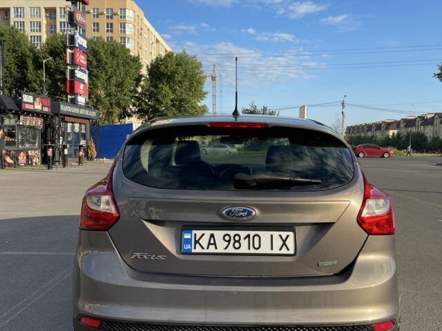 Форд Фокус 2014 в Киеве на Automoto.ua Серый Форд Фокус, объемом двигателя 1 л и пробегом 209 тыс. км за 5200 $, фото 11 на Automoto.ua