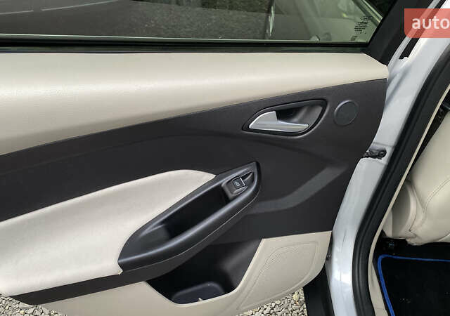 Сірий Форд Фокус, об'ємом двигуна 0 л та пробігом 106 тис. км за 6700 $, фото 43 на Automoto.ua