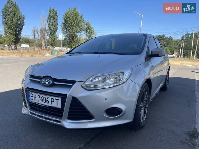 Серый Форд Фокус, объемом двигателя 1.56 л и пробегом 155 тыс. км за 8100 $, фото 2 на Automoto.ua