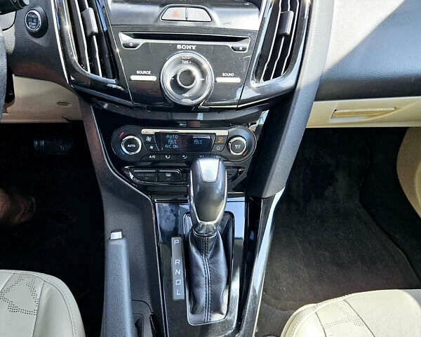 Серый Форд Фокус, объемом двигателя 0 л и пробегом 160 тыс. км за 6800 $, фото 22 на Automoto.ua