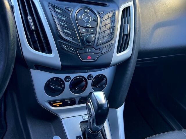 Сірий Форд Фокус, об'ємом двигуна 2 л та пробігом 218 тис. км за 6999 $, фото 8 на Automoto.ua