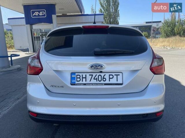 Серый Форд Фокус, объемом двигателя 1.56 л и пробегом 155 тыс. км за 8100 $, фото 4 на Automoto.ua