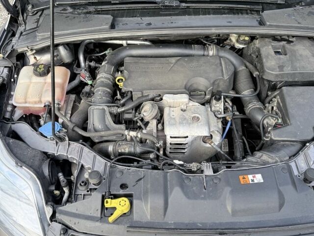 Серый Форд Фокус, объемом двигателя 1 л и пробегом 131 тыс. км за 6000 $, фото 7 на Automoto.ua