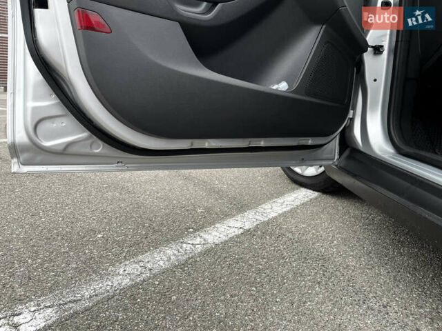 Серый Форд Фокус, объемом двигателя 1.56 л и пробегом 226 тыс. км за 7900 $, фото 33 на Automoto.ua