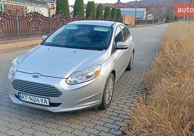 Серый Форд Фокус, объемом двигателя 0 л и пробегом 83 тыс. км за 6999 $, фото 3 на Automoto.ua