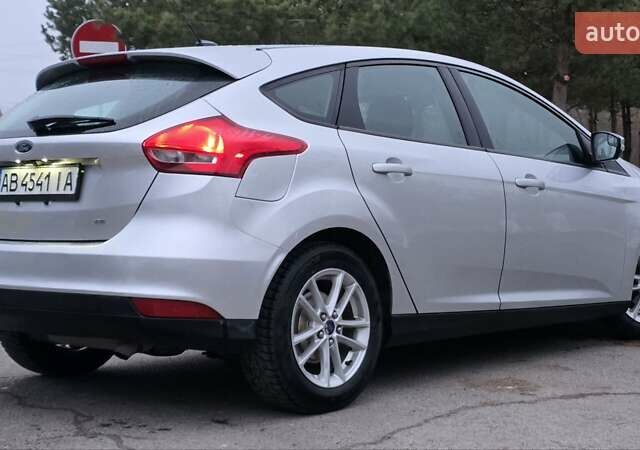 Серый Форд Фокус, объемом двигателя 2 л и пробегом 80 тыс. км за 7950 $, фото 3 на Automoto.ua