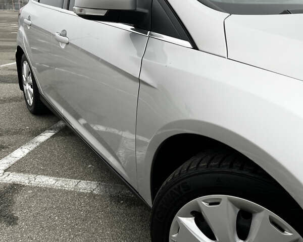 Серый Форд Фокус, объемом двигателя 1.56 л и пробегом 226 тыс. км за 7900 $, фото 23 на Automoto.ua