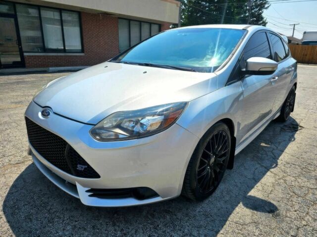 Форд Фокус 2014 в Киеве на Automoto.ua Серый Форд Фокус, объемом двигателя 2 л и пробегом 81 тыс. км за 2800 $, фото 2 на Automoto.ua