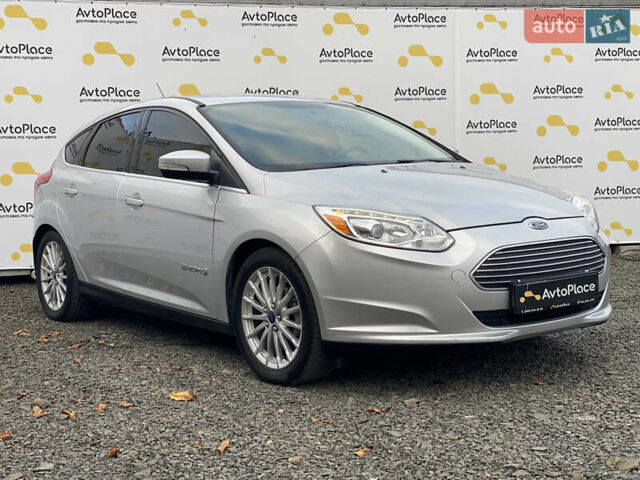 Серый Форд Фокус, объемом двигателя 0 л и пробегом 106 тыс. км за 6700 $, фото 74 на Automoto.ua