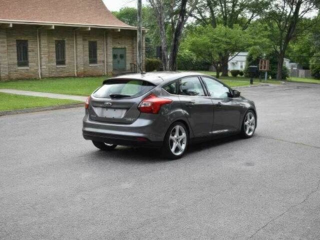 Сірий Форд Фокус, об'ємом двигуна 2 л та пробігом 132 тис. км за 4500 $, фото 6 на Automoto.ua