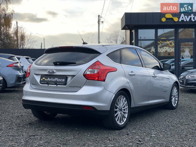 Сірий Форд Фокус, об'ємом двигуна 0 л та пробігом 106 тис. км за 6700 $, фото 62 на Automoto.ua