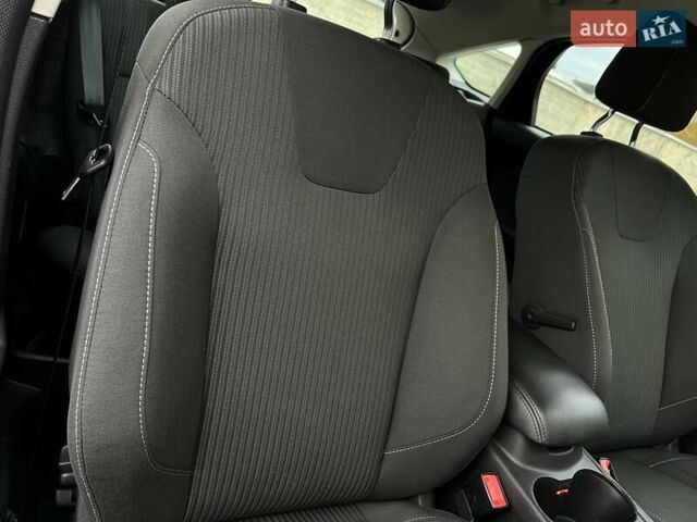 Форд Фокус 2014 в Стрые на Automoto.ua Серый Форд Фокус, объемом двигателя 1.6 л и пробегом 197 тыс. км за 9350 $, фото 114 на Automoto.ua