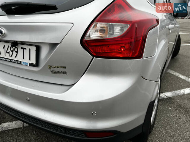 Серый Форд Фокус, объемом двигателя 1.56 л и пробегом 226 тыс. км за 7900 $, фото 18 на Automoto.ua