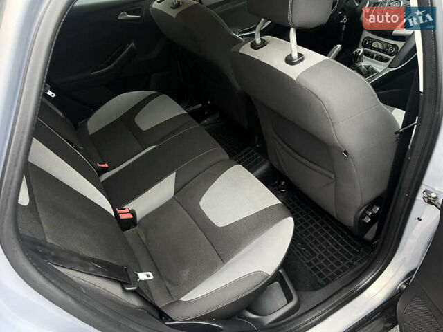 Сірий Форд Фокус, об'ємом двигуна 1 л та пробігом 129 тис. км за 6499 $, фото 22 на Automoto.ua