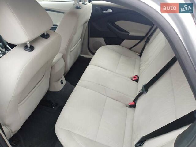 Сірий Форд Фокус, об'ємом двигуна 0 л та пробігом 97 тис. км за 7799 $, фото 6 на Automoto.ua