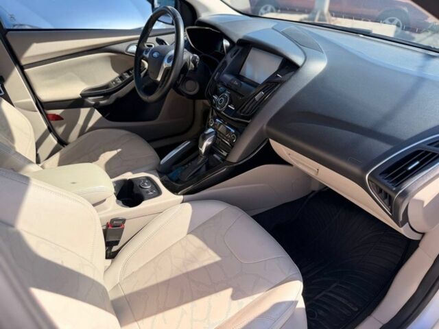 Сірий Форд Фокус, об'ємом двигуна 0 л та пробігом 80 тис. км за 5982 $, фото 4 на Automoto.ua