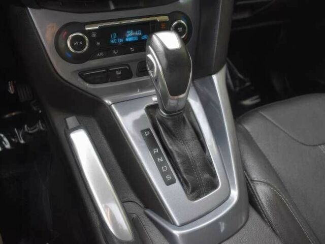 Сірий Форд Фокус, об'ємом двигуна 2 л та пробігом 132 тис. км за 4500 $, фото 15 на Automoto.ua