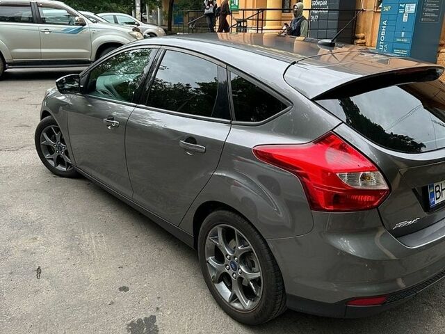Сірий Форд Фокус, об'ємом двигуна 2 л та пробігом 176 тис. км за 7000 $, фото 4 на Automoto.ua