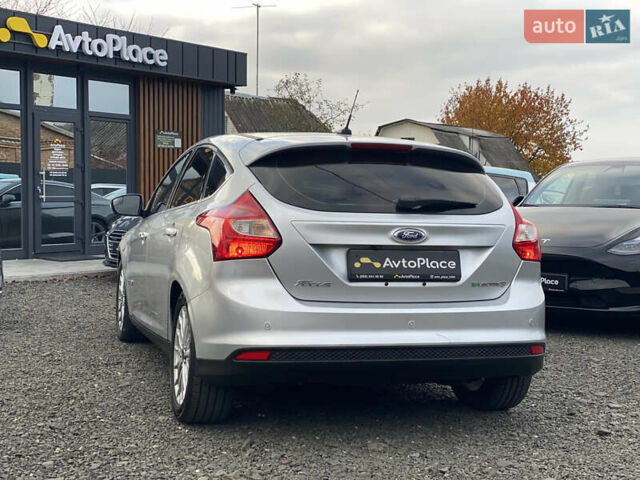 Серый Форд Фокус, объемом двигателя 0 л и пробегом 106 тыс. км за 6700 $, фото 65 на Automoto.ua