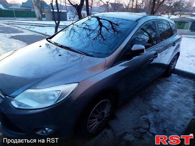 Серый Форд Фокус, объемом двигателя 1 л и пробегом 180 тыс. км за 7000 $, фото 2 на Automoto.ua