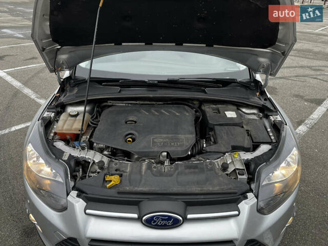 Серый Форд Фокус, объемом двигателя 1.56 л и пробегом 226 тыс. км за 7900 $, фото 54 на Automoto.ua