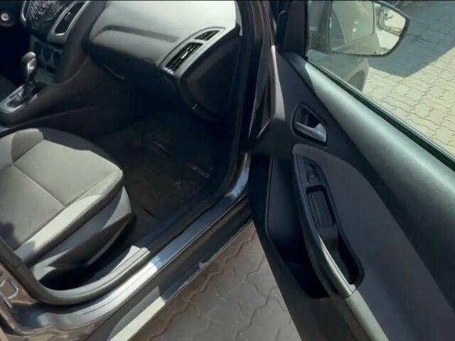 Сірий Форд Фокус, об'ємом двигуна 2 л та пробігом 249 тис. км за 6000 $, фото 6 на Automoto.ua