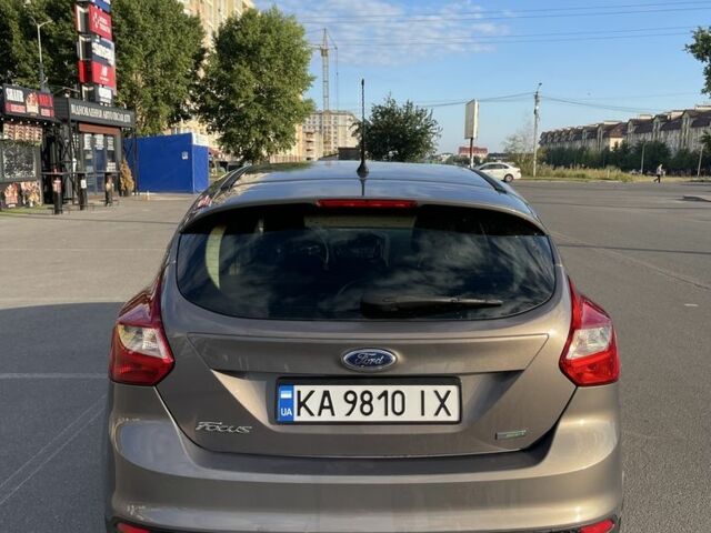 Форд Фокус 2014 в Киеве на Automoto.ua Серый Форд Фокус, объемом двигателя 1 л и пробегом 209 тыс. км за 5200 $, фото 12 на Automoto.ua