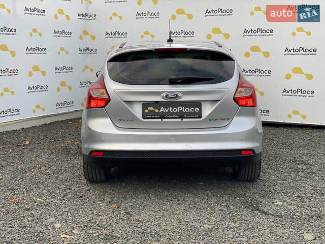 Серый Форд Фокус, объемом двигателя 0 л и пробегом 106 тыс. км за 6700 $, фото 84 на Automoto.ua