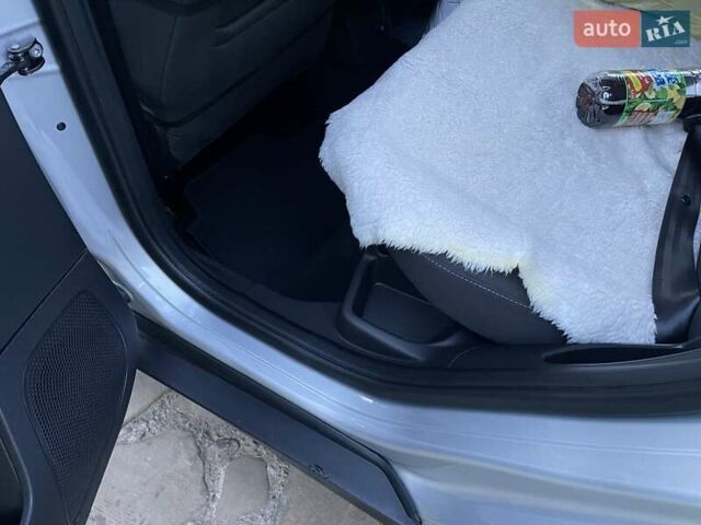 Серый Форд Фокус, объемом двигателя 1.6 л и пробегом 198 тыс. км за 9800 $, фото 11 на Automoto.ua