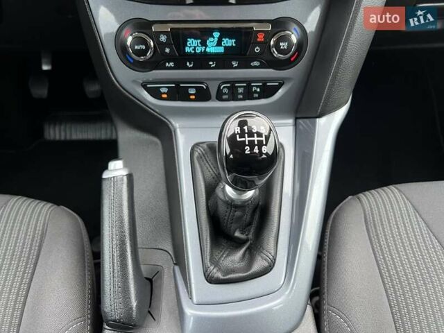 Форд Фокус 2014 в Стрые на Automoto.ua Серый Форд Фокус, объемом двигателя 1.6 л и пробегом 197 тыс. км за 9350 $, фото 133 на Automoto.ua