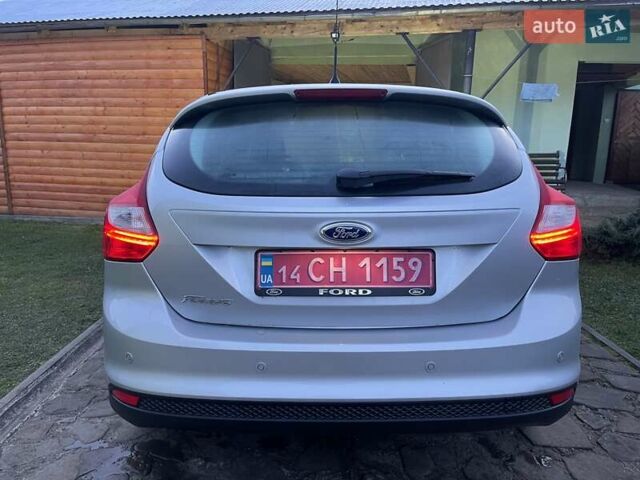 Серый Форд Фокус, объемом двигателя 1.6 л и пробегом 198 тыс. км за 9800 $, фото 29 на Automoto.ua