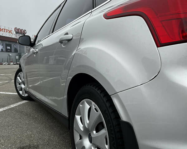 Серый Форд Фокус, объемом двигателя 1.56 л и пробегом 226 тыс. км за 7900 $, фото 12 на Automoto.ua