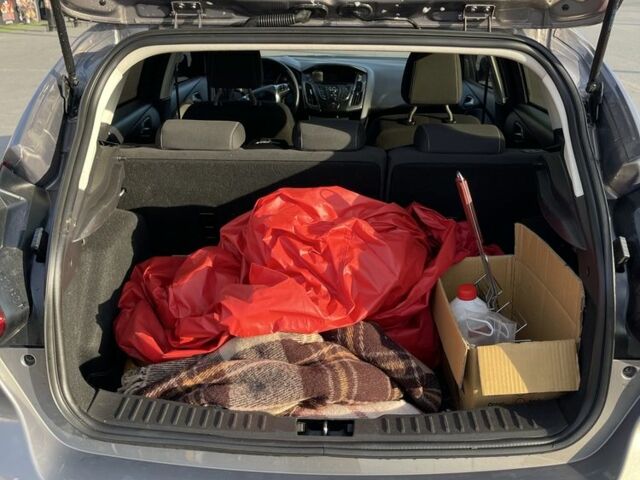 Сірий Форд Фокус, об'ємом двигуна 1 л та пробігом 210 тис. км за 5300 $, фото 10 на Automoto.ua