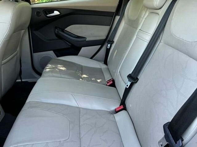 Сірий Форд Фокус, об'ємом двигуна 0 л та пробігом 162 тис. км за 6500 $, фото 8 на Automoto.ua