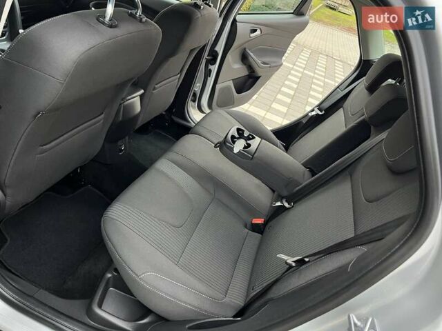 Форд Фокус 2014 в Стрые на Automoto.ua Серый Форд Фокус, объемом двигателя 1.6 л и пробегом 197 тыс. км за 9350 $, фото 92 на Automoto.ua