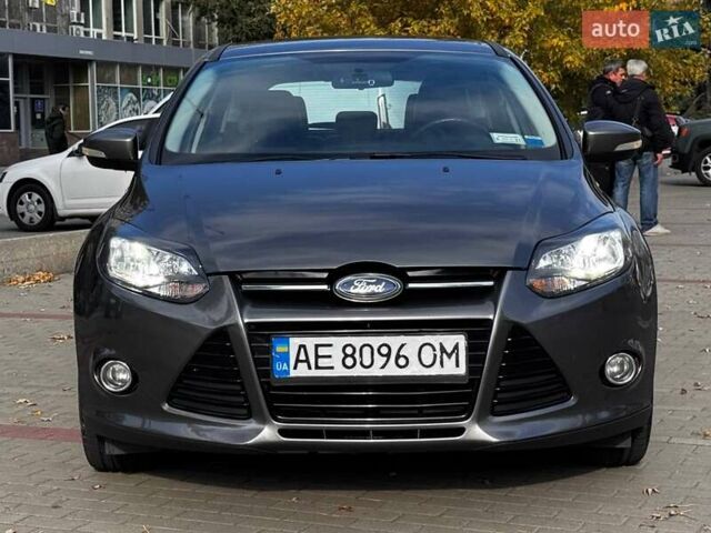 Сірий Форд Фокус, об'ємом двигуна 2 л та пробігом 180 тис. км за 8900 $, фото 2 на Automoto.ua
