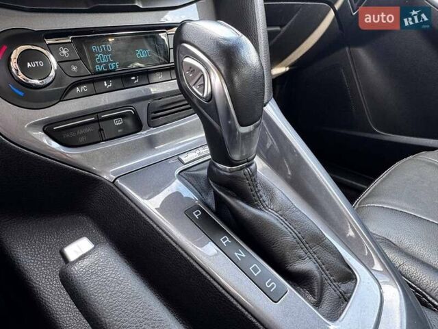 Сірий Форд Фокус, об'ємом двигуна 2 л та пробігом 180 тис. км за 8900 $, фото 18 на Automoto.ua