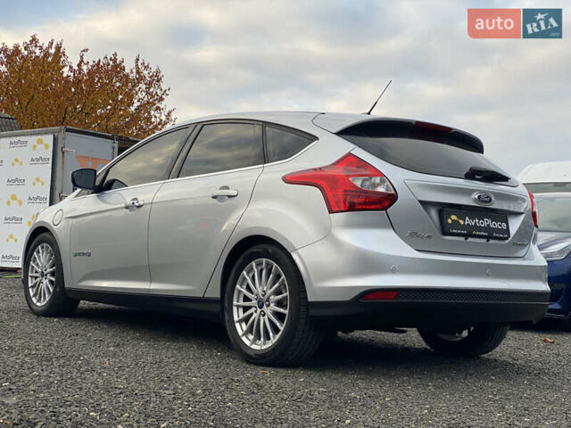 Серый Форд Фокус, объемом двигателя 0 л и пробегом 106 тыс. км за 6700 $, фото 7 на Automoto.ua